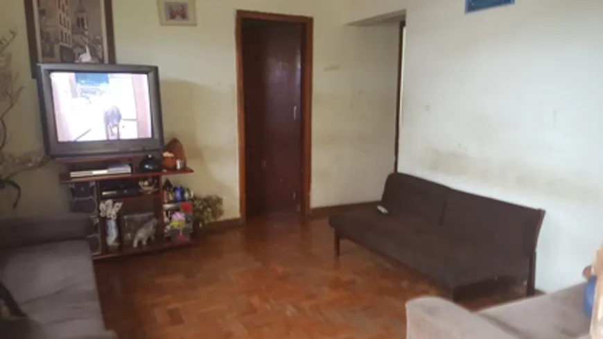 Foto 1 de Casa com 3 Quartos à venda, 360m² em Santa Cruz, Belo Horizonte