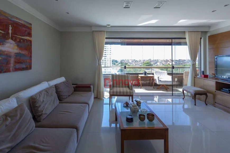 Foto 1 de Apartamento com 3 Quartos à venda, 134m² em Candeal, Salvador