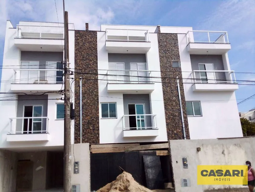 Foto 1 de Casa de Condomínio com 2 Quartos à venda, 100m² em Jardim Bom Pastor, Santo André