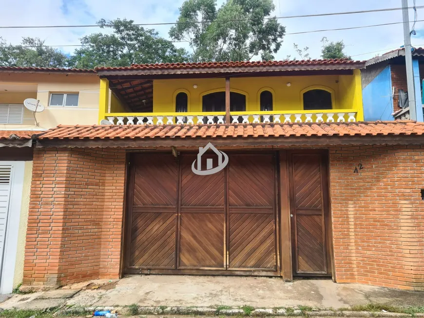 Foto 1 de Casa de Condomínio com 4 Quartos à venda, 211m² em Jardim Santa Rita, Embu das Artes