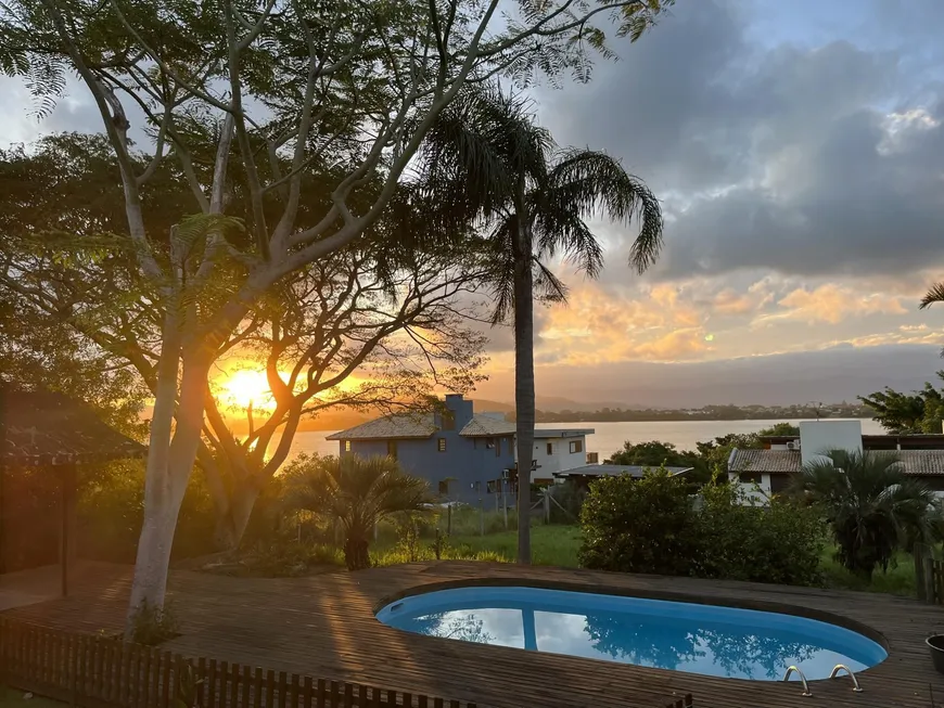 Foto 1 de Casa com 3 Quartos à venda, 200m² em Ibiraquera, Imbituba