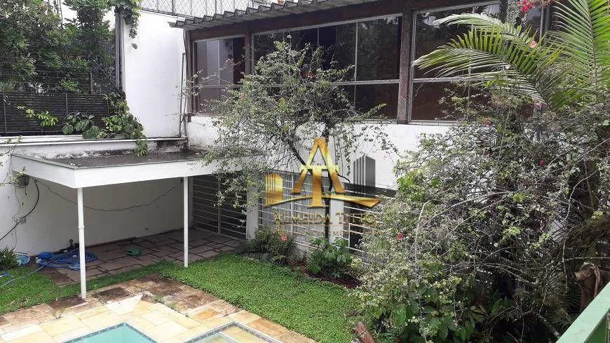 Foto 1 de Casa com 7 Quartos para alugar, 1046m² em Jardim América, São Paulo
