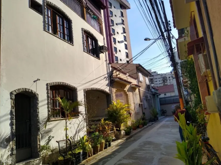 Foto 1 de Casa de Condomínio com 4 Quartos à venda, 160m² em Icaraí, Niterói