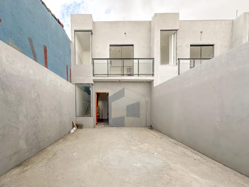 Foto 1 de Sobrado com 2 Quartos à venda, 92m² em Vila Maria de Maggi, Suzano