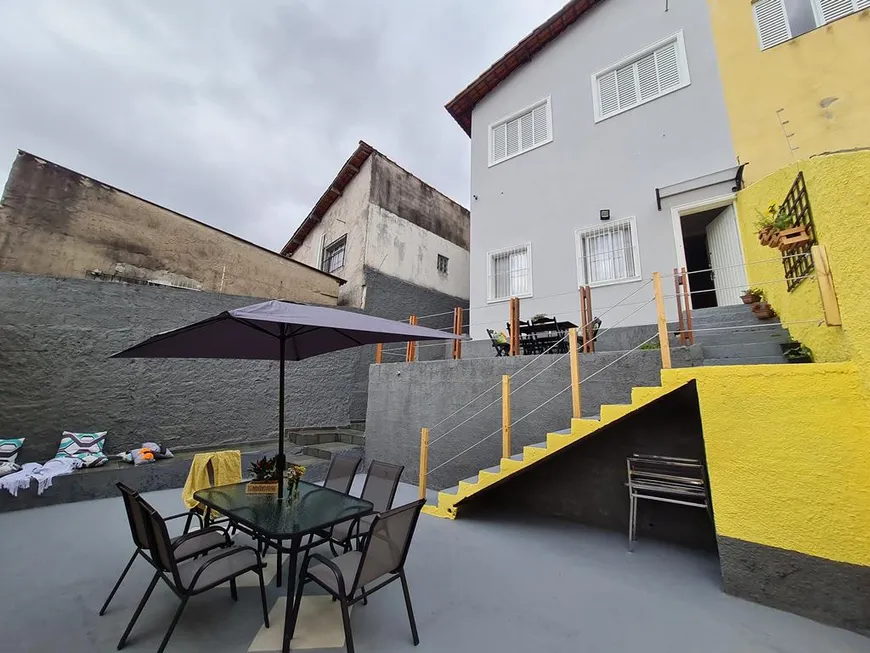 Foto 1 de Casa com 3 Quartos à venda, 125m² em Jardim Ester Yolanda, São Paulo