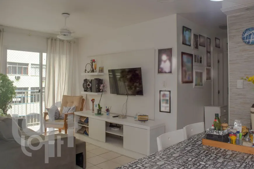 Foto 1 de Apartamento com 2 Quartos à venda, 60m² em Lapa, Rio de Janeiro