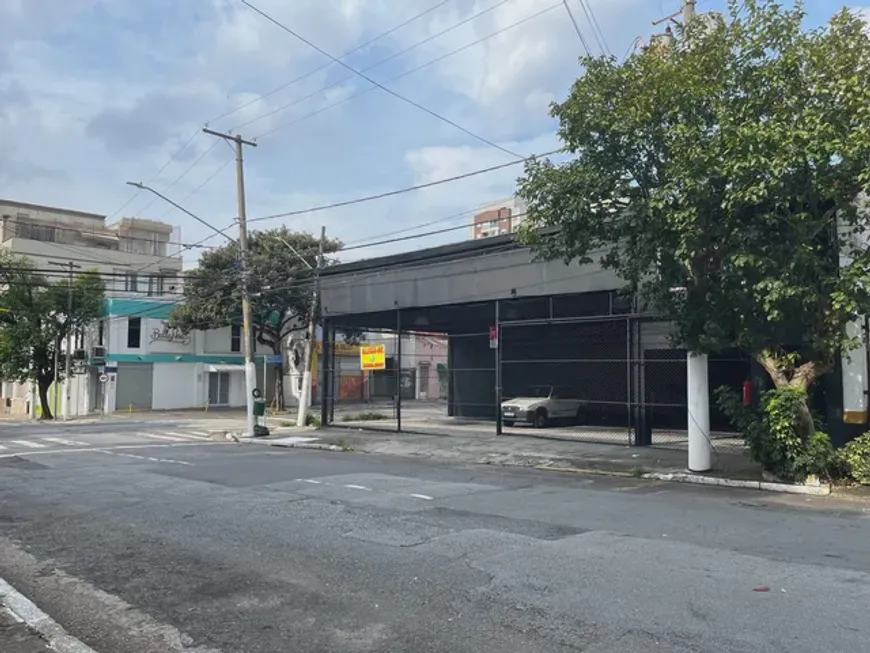 Foto 1 de Galpão/Depósito/Armazém para alugar, 220m² em Lapa, São Paulo