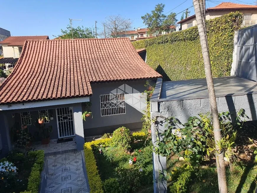 Foto 1 de Casa com 2 Quartos à venda, 180m² em Jaragua, São Paulo