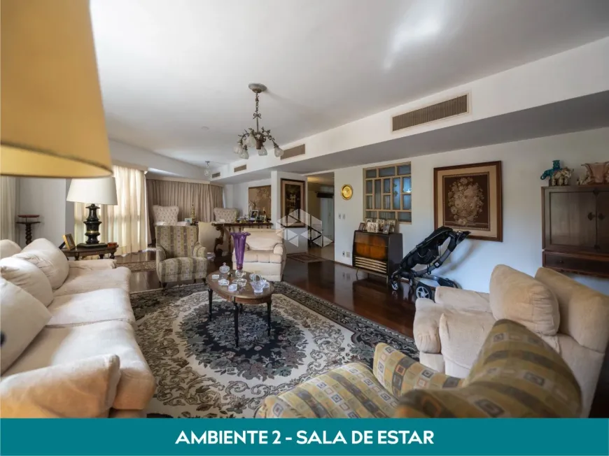 Foto 1 de Apartamento com 3 Quartos à venda, 244m² em Floresta, Porto Alegre