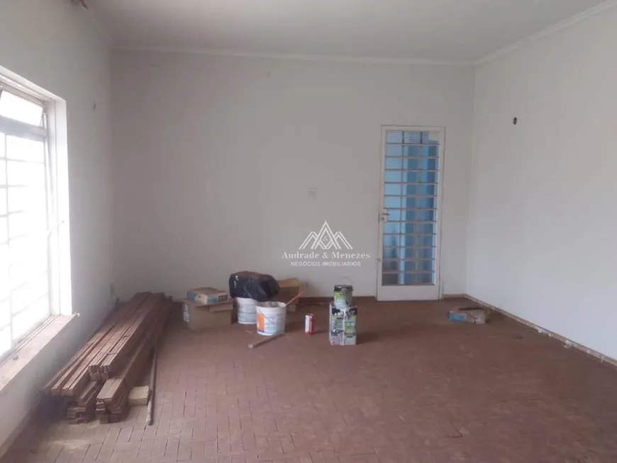 Foto 1 de Sobrado com 3 Quartos à venda, 256m² em Jardim Macedo, Ribeirão Preto