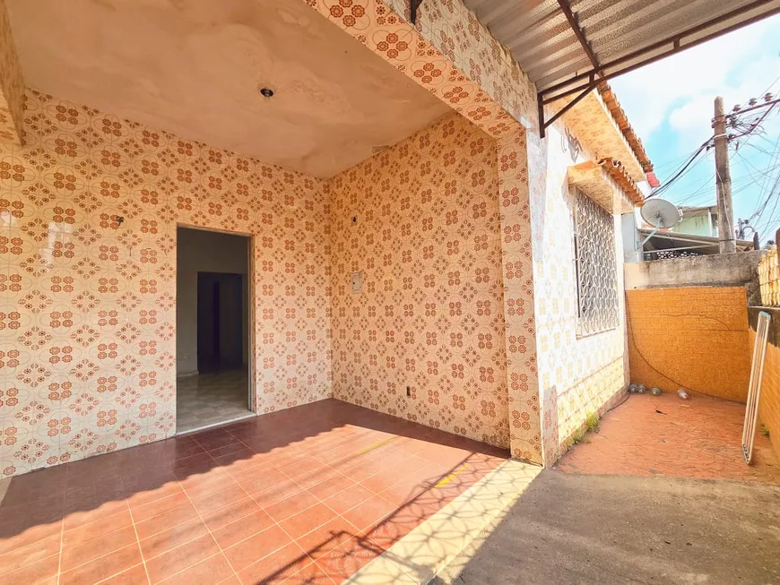 Foto 1 de Casa com 6 Quartos à venda, 300m² em Heliópolis, Belford Roxo