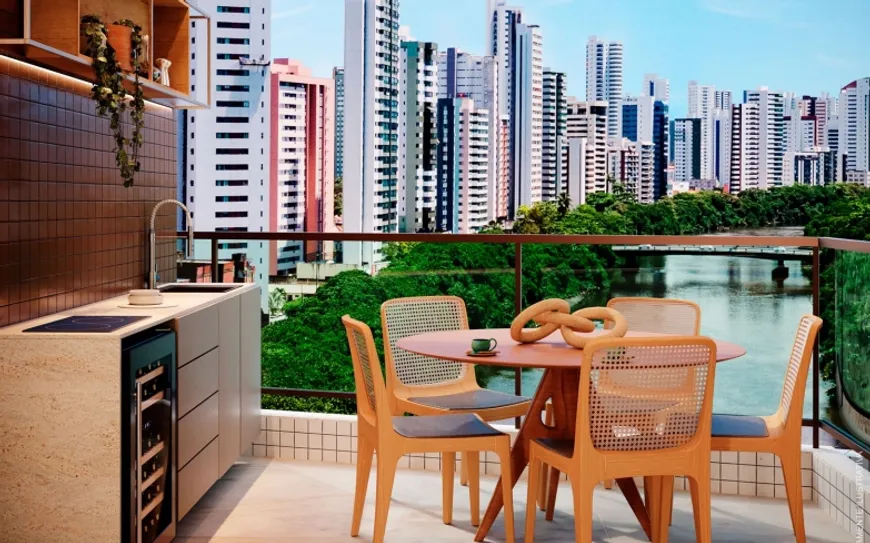 Foto 1 de Apartamento com 4 Quartos à venda, 128m² em Madalena, Recife