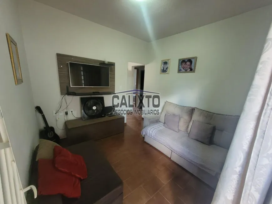 Foto 1 de Casa com 2 Quartos à venda, 89m² em Jardim Canaã, Uberlândia