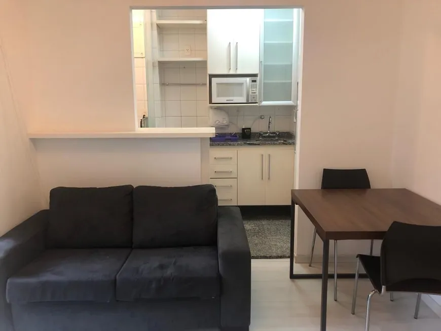 Foto 1 de Apartamento com 1 Quarto para alugar, 49m² em Vila Nova Conceição, São Paulo