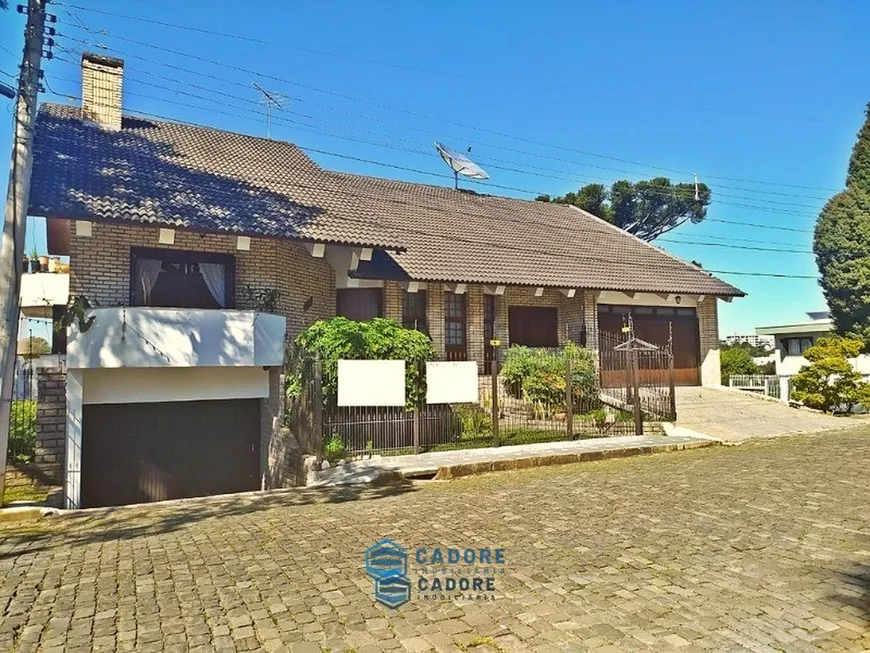 Foto 1 de Casa com 7 Quartos para venda ou aluguel, 800m² em Petrópolis, Caxias do Sul