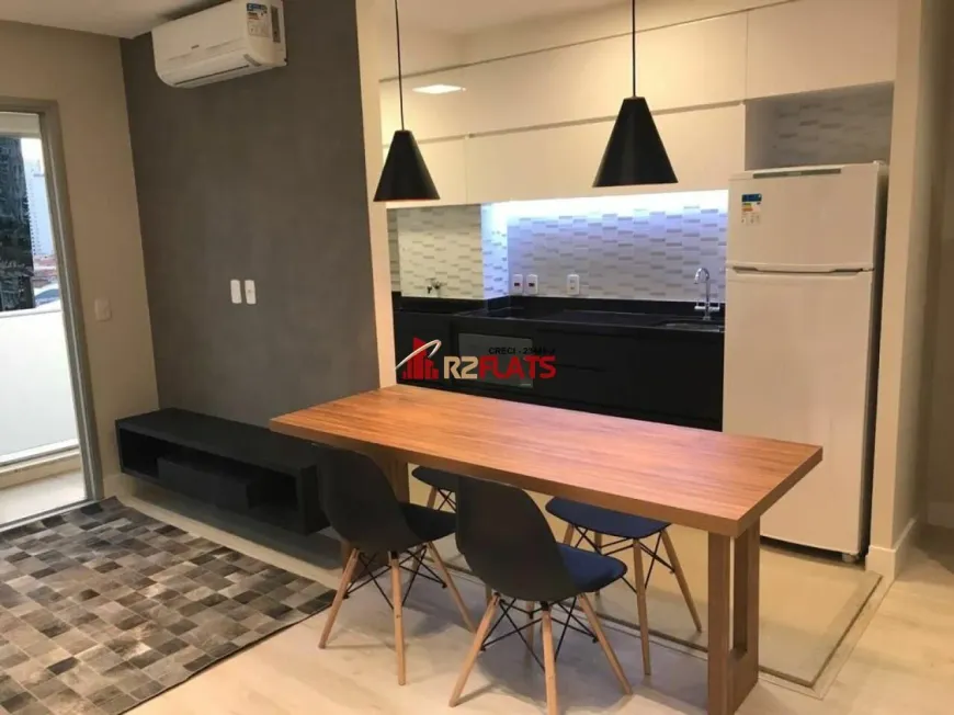 Foto 1 de Flat com 1 Quarto para alugar, 50m² em Brooklin, São Paulo