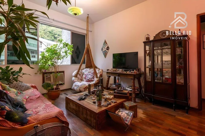 Foto 1 de Apartamento com 3 Quartos à venda, 96m² em Lagoa, Rio de Janeiro
