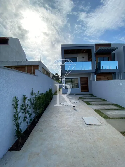 Foto 1 de Sobrado com 2 Quartos à venda, 120m² em São João do Rio Vermelho, Florianópolis