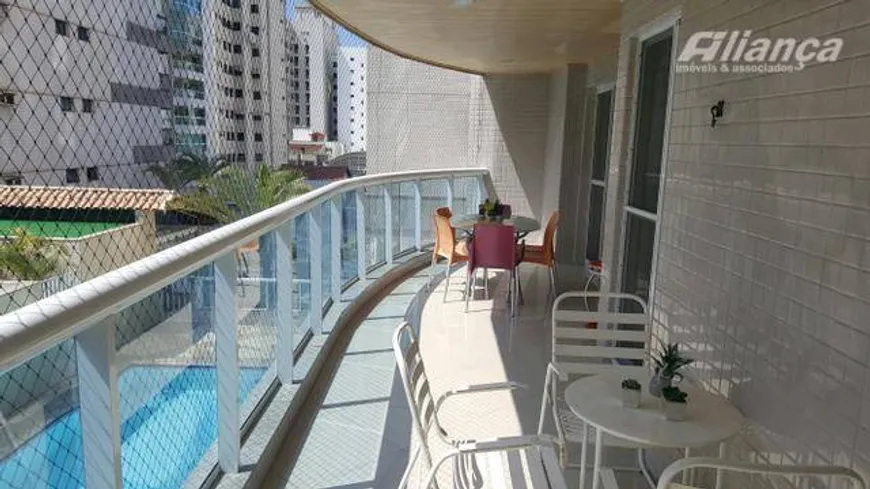 Foto 1 de Apartamento com 4 Quartos à venda, 184m² em Itapuã, Vila Velha