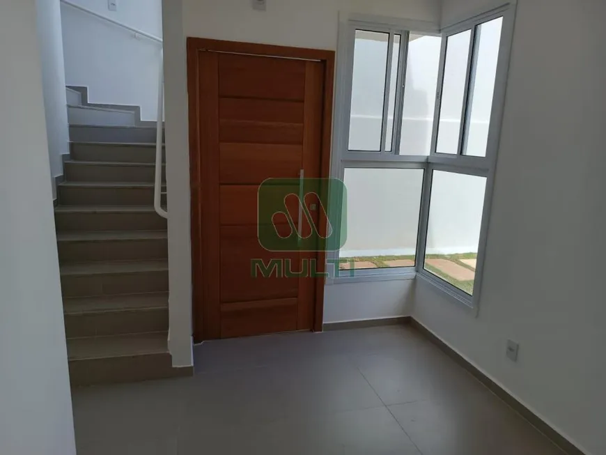 Foto 1 de Casa de Condomínio com 3 Quartos à venda, 82m² em Bosque dos Buritis, Uberlândia