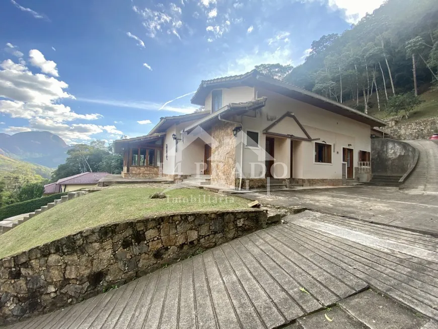 Foto 1 de Casa com 3 Quartos à venda, 400m² em Araras, Petrópolis