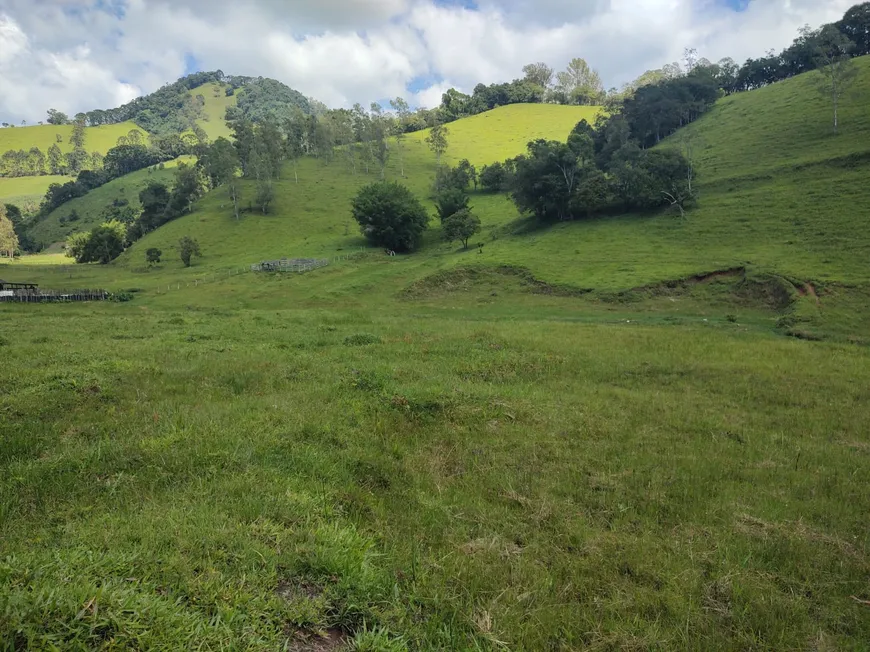 Foto 1 de Lote/Terreno à venda, 53000m² em Zona Rural, Marmelópolis