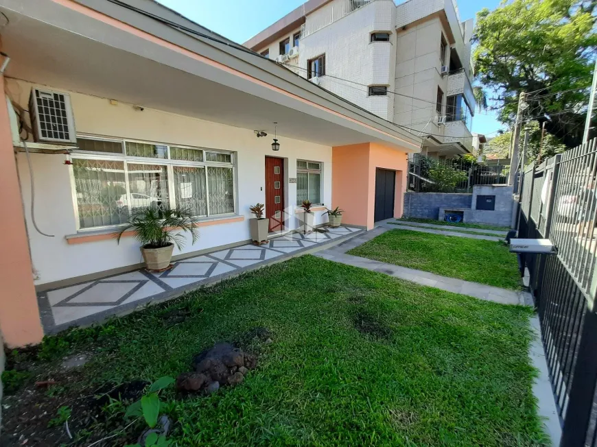 Foto 1 de Casa com 3 Quartos à venda, 228m² em Teresópolis, Porto Alegre