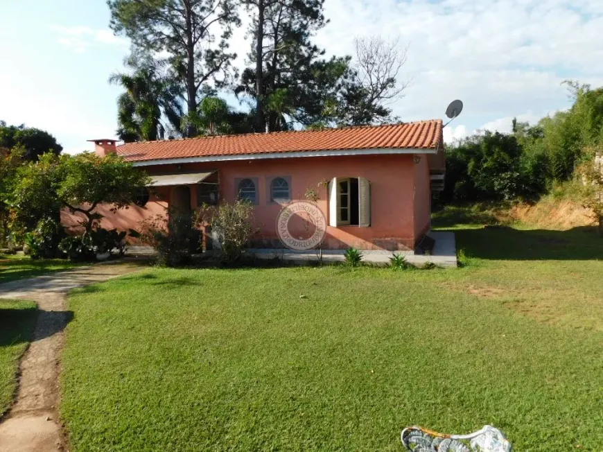 Foto 1 de Fazenda/Sítio com 2 Quartos à venda, 208m² em Recanto das Acácias, São Roque