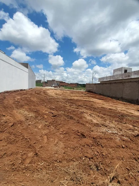 Foto 1 de Lote/Terreno à venda, 400m² em , Ibaté