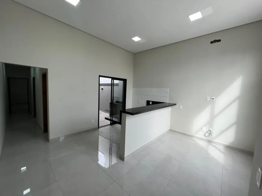 Foto 1 de Casa com 2 Quartos à venda, 75m² em Jardim Residencial Nova Veneza, Indaiatuba