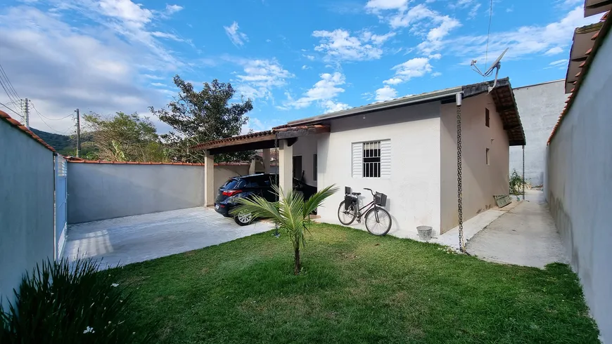 Foto 1 de Casa com 2 Quartos à venda, 80m² em Massaguaçu, Caraguatatuba