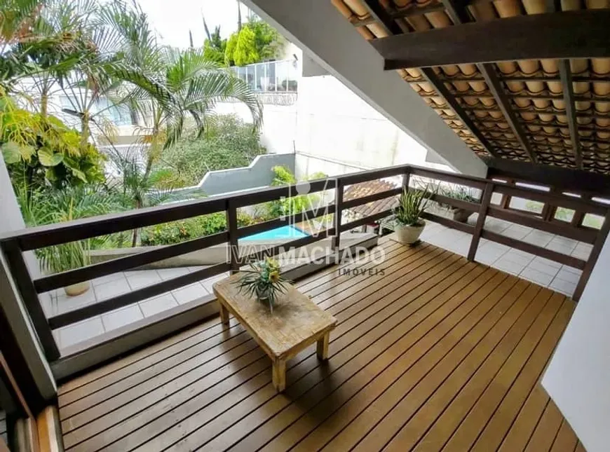 Foto 1 de Casa com 5 Quartos à venda, 259m² em Mata da Praia, Vitória