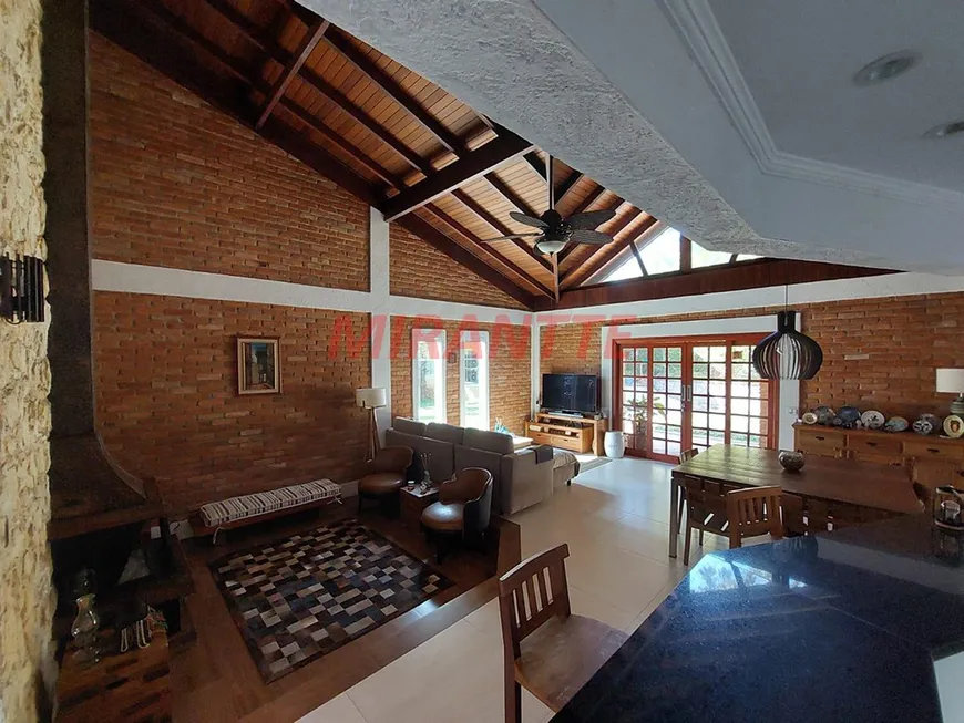 Foto 1 de Casa com 3 Quartos à venda, 256m² em Serra da Cantareira, São Paulo