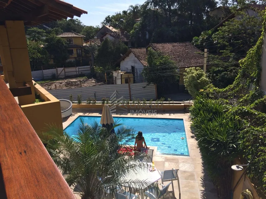 Foto 1 de Casa com 4 Quartos à venda, 200m² em Itacoatiara, Niterói