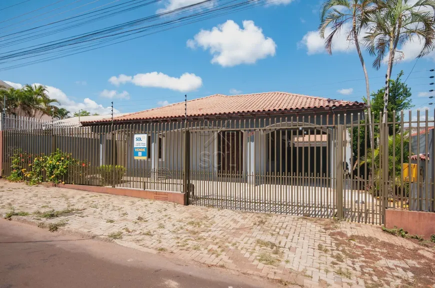 Foto 1 de Casa com 4 Quartos à venda, 230m² em Lancaster, Foz do Iguaçu