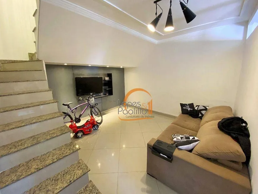 Foto 1 de Casa com 6 Quartos à venda, 230m² em Vila Mazzei, São Paulo