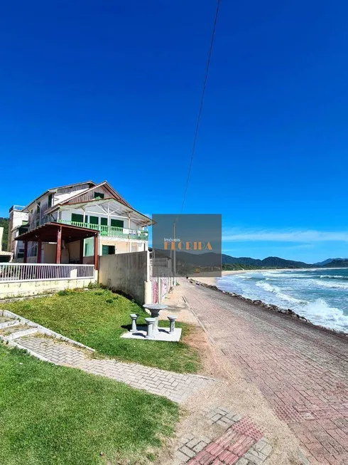 Foto 1 de Casa com 10 Quartos à venda, 422m² em Armação do Pântano do Sul, Florianópolis