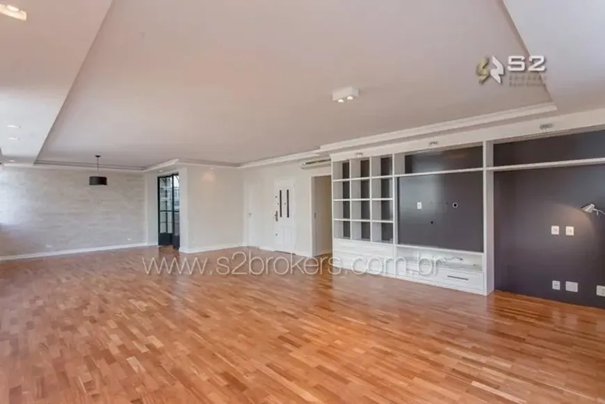 Foto 1 de Apartamento com 3 Quartos à venda, 198m² em Santa Cecília, São Paulo