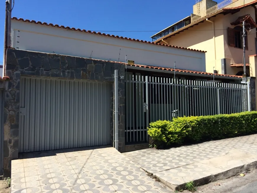 Foto 1 de Casa com 3 Quartos à venda, 500m² em Padre Eustáquio, Belo Horizonte