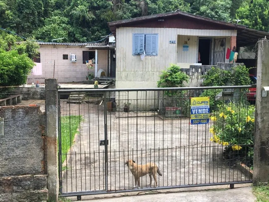 Foto 1 de Casa com 2 Quartos à venda, 121m² em Vila Nova, Porto Alegre