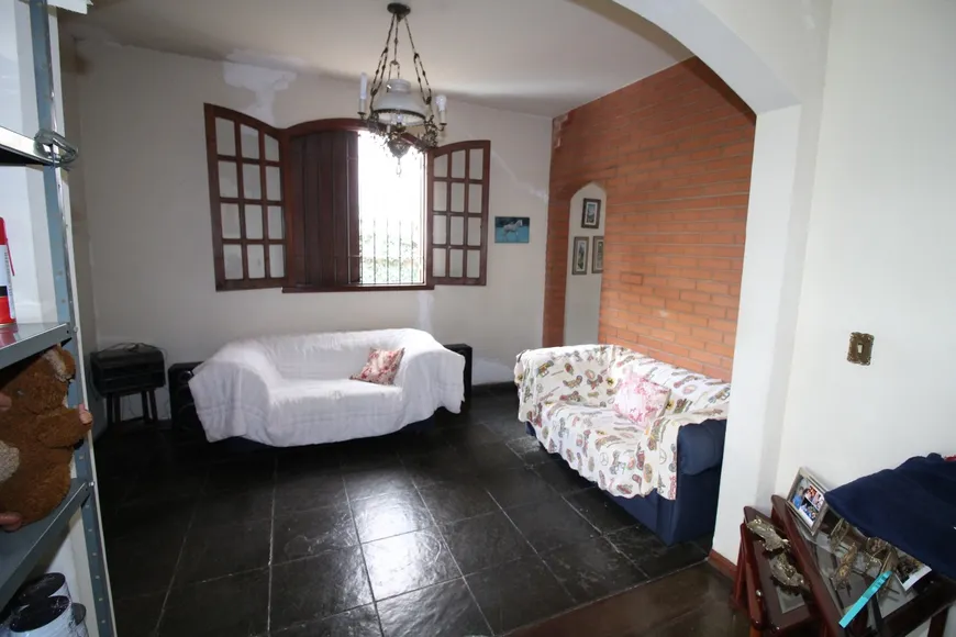 Foto 1 de Casa com 3 Quartos à venda, 140m² em Santo Antônio, Belo Horizonte