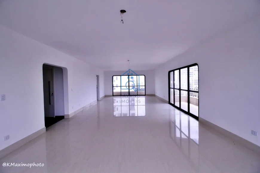Foto 1 de Apartamento com 4 Quartos à venda, 330m² em Santo Amaro, São Paulo