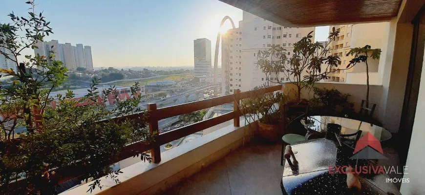 Foto 1 de Apartamento com 4 Quartos à venda, 388m² em Jardim Apolo, São José dos Campos