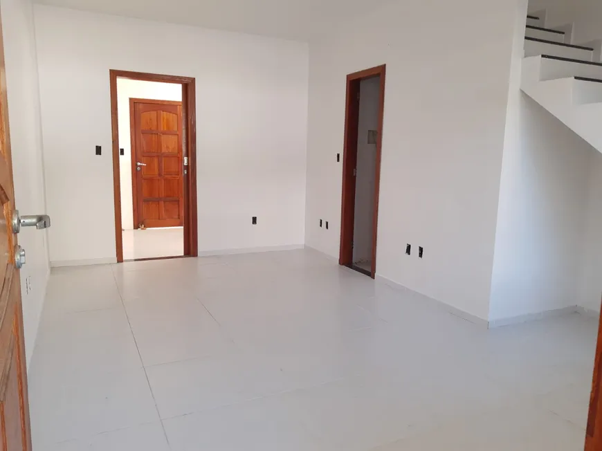 Foto 1 de Casa com 2 Quartos à venda, 89m² em Novo Horizonte, Macaé