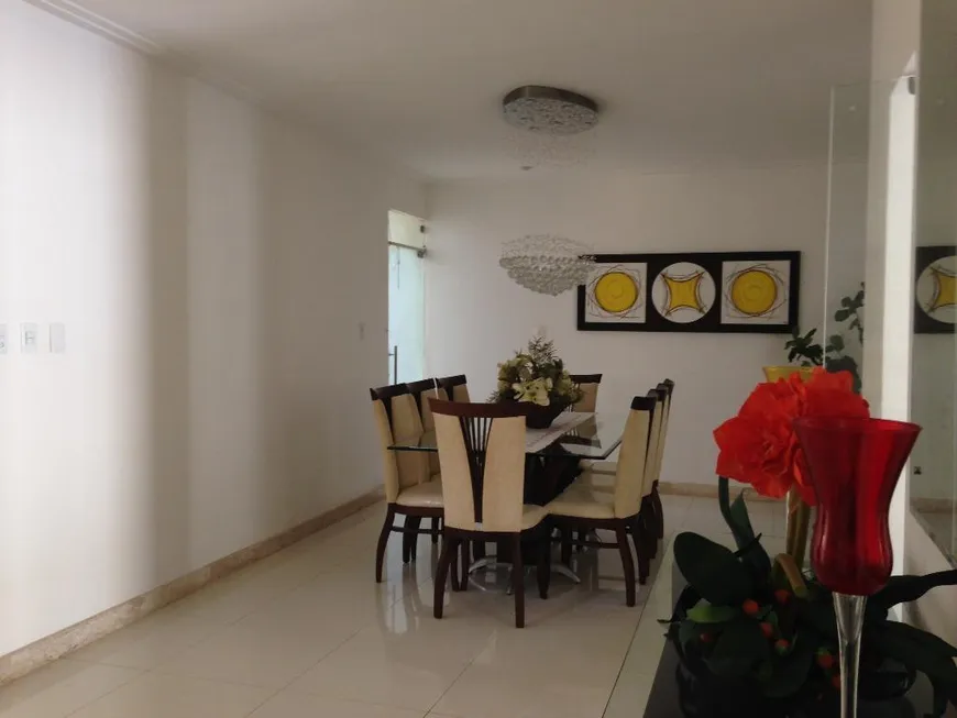 Foto 1 de Casa com 5 Quartos à venda, 600m² em Coroa do Meio, Aracaju
