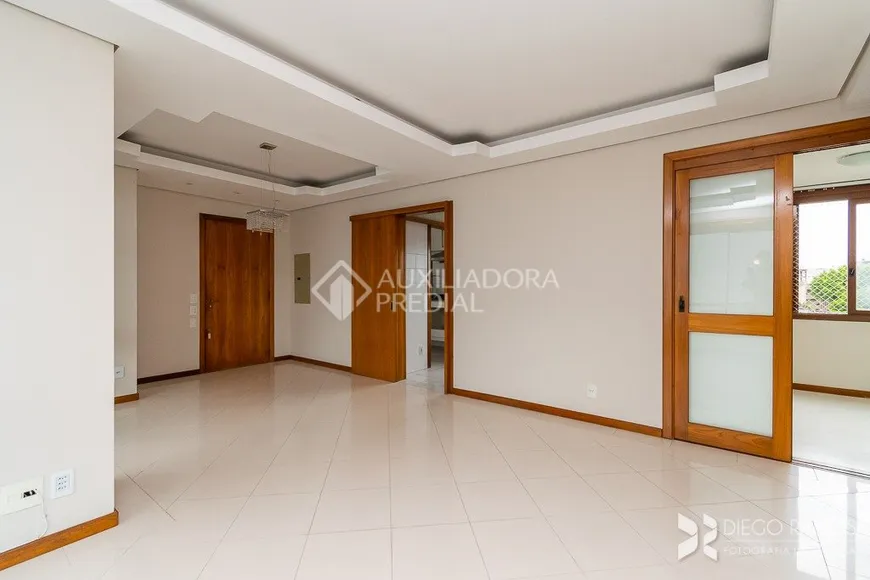 Foto 1 de Apartamento com 3 Quartos à venda, 112m² em Santa Cecília, Porto Alegre