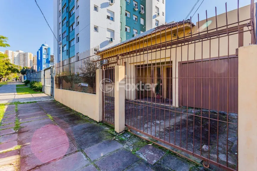 Foto 1 de Casa com 5 Quartos à venda, 208m² em Partenon, Porto Alegre