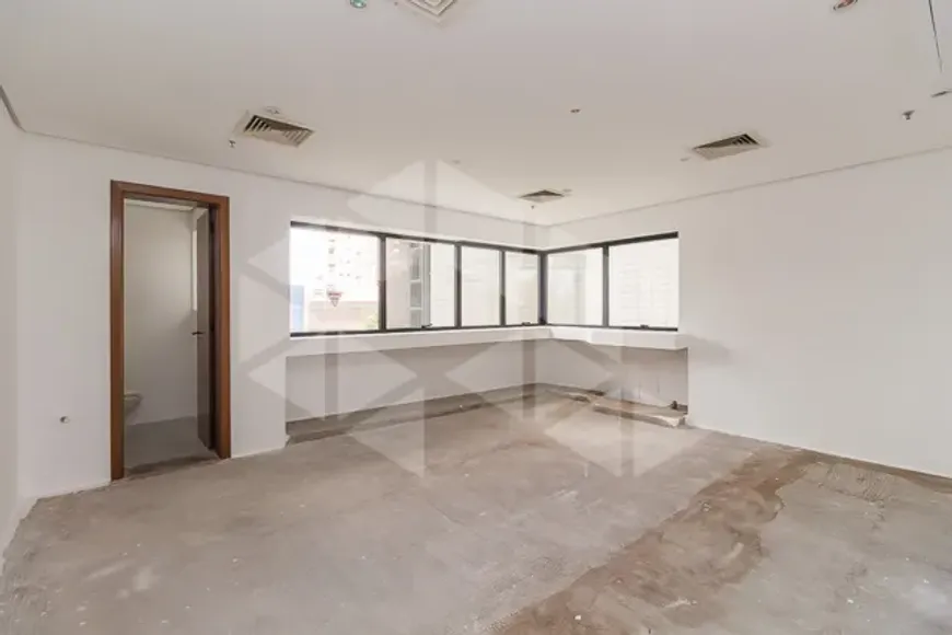 Foto 1 de Sala Comercial para alugar, 38m² em Floresta, Porto Alegre