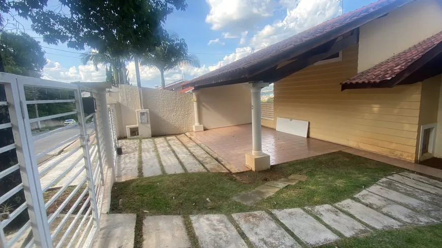 Foto 1 de Casa com 5 Quartos para alugar, 232m² em Jardim Paulista, Atibaia