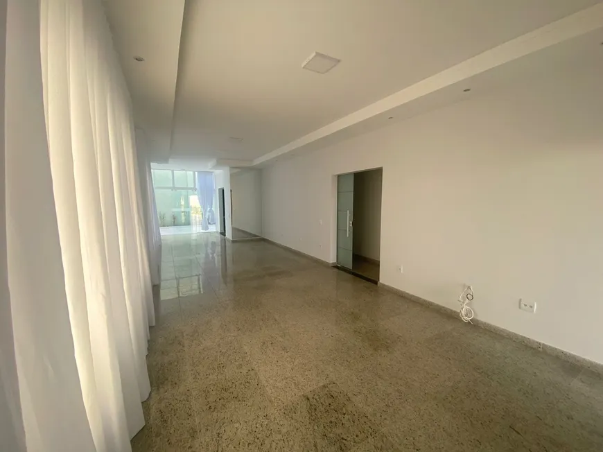 Foto 1 de Casa de Condomínio com 3 Quartos à venda, 192m² em Residencial Village da Serra, Mogi Guaçu